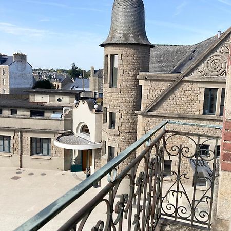 La Belle Consigne - Appartements Dinan Centre Gare Екстер'єр фото