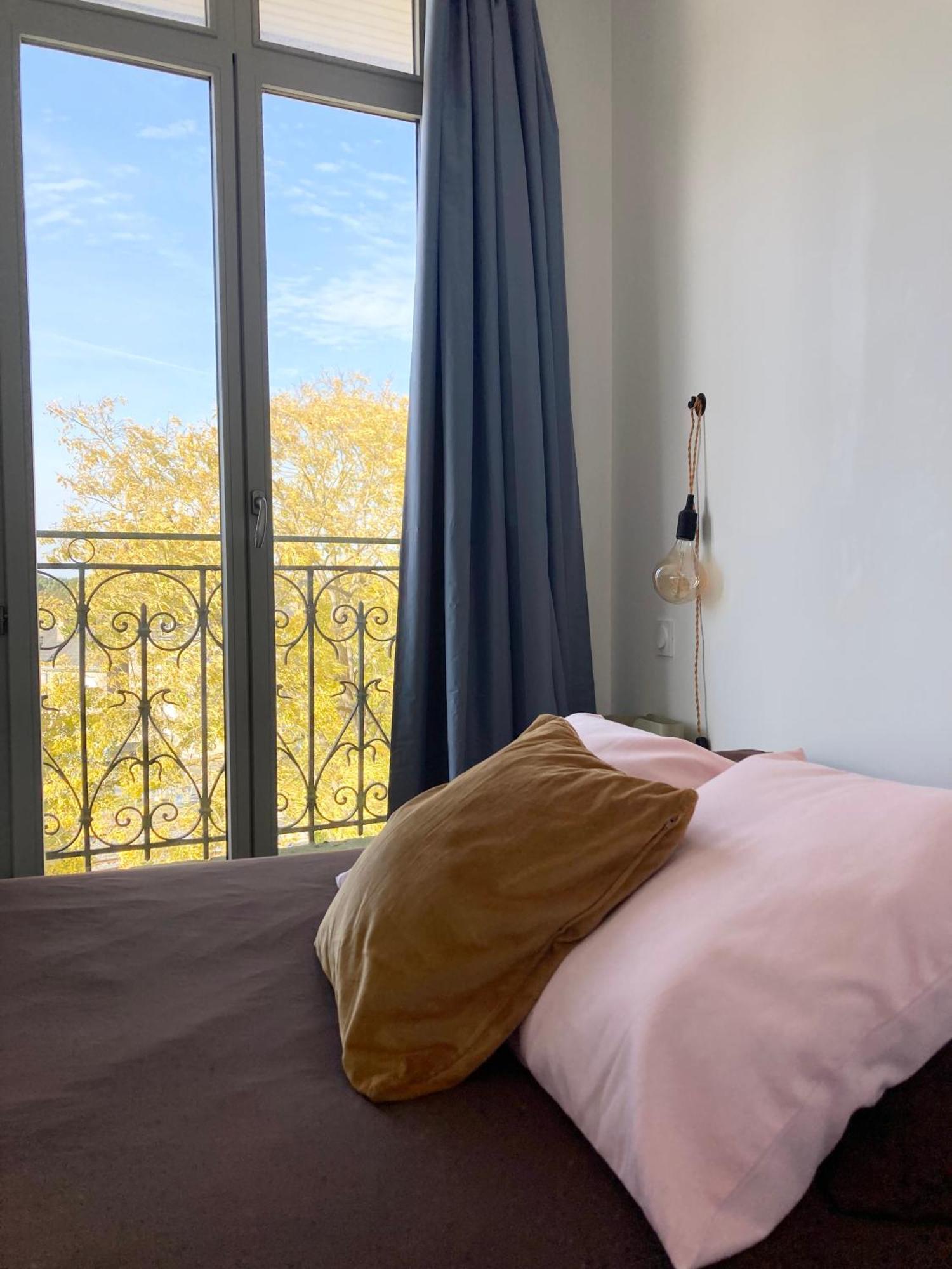 La Belle Consigne - Appartements Dinan Centre Gare Екстер'єр фото