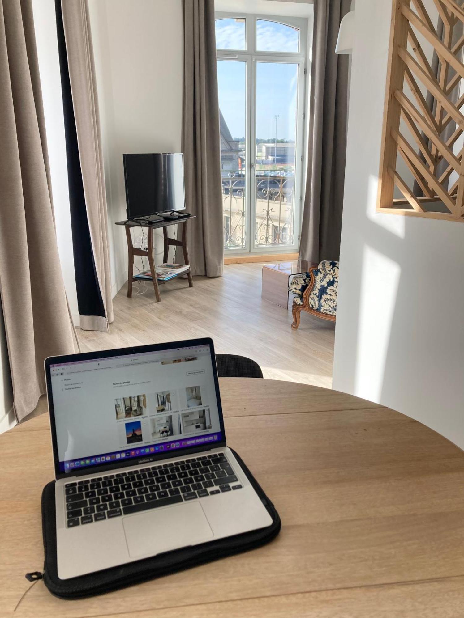 La Belle Consigne - Appartements Dinan Centre Gare Екстер'єр фото